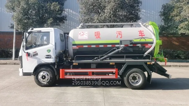 Heavy-Duty Industrial Vacuum Truck with 12000 Gvw Capacity