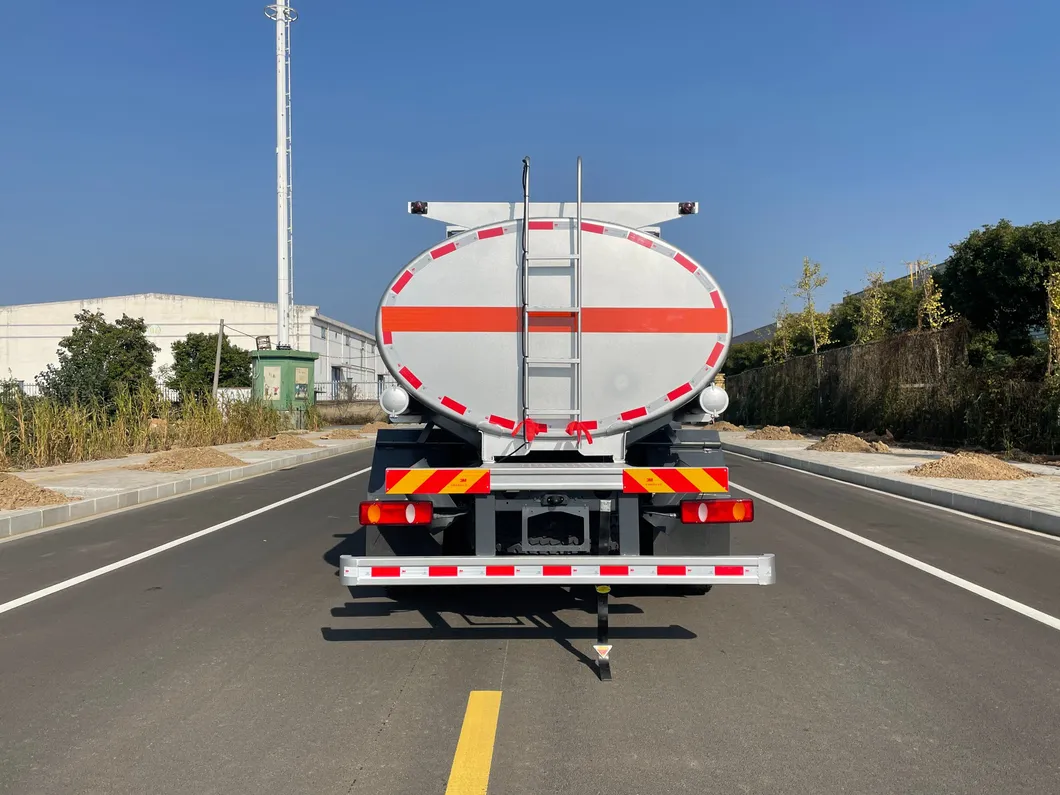 Durable Dongfeng Fuel Truck Designed for Heavy-Duty Global Distribution Needs