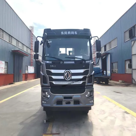 Heavy-Duty Flatbed Truck with Sturdy Cargo Box for Versatile Use