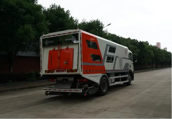 Customized Heavy Duty 4X2 Roadway Sweeper for City Sanitation
