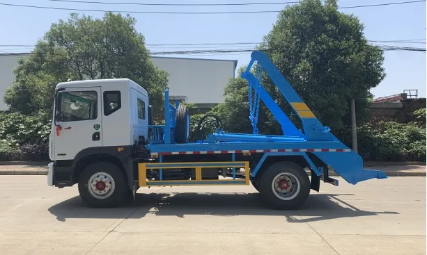 Heavy-Duty Sinotruk HOWO Garbage Compression Truck for Industrial Applications