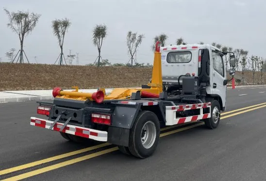 High-Performance Dongfeng Roll-off Garbage Truck for Heavy-Duty Applications