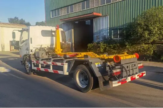 Efficient Roll-off Skip Garbage Truck for Heavy-Duty Waste Management