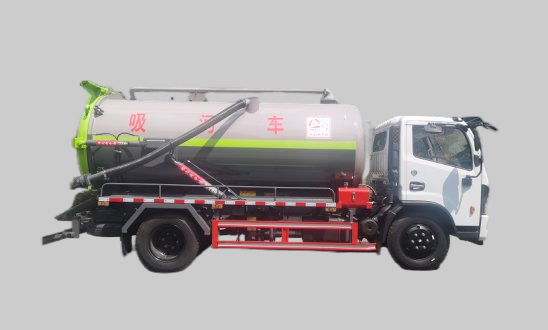Powerful Heavy-Duty Sewage Suction Truck for Advanced Cleaning Operations