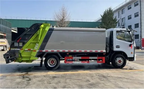 Heavy-Duty Sinotruk HOWO Garbage Compression Truck for Industrial Applications