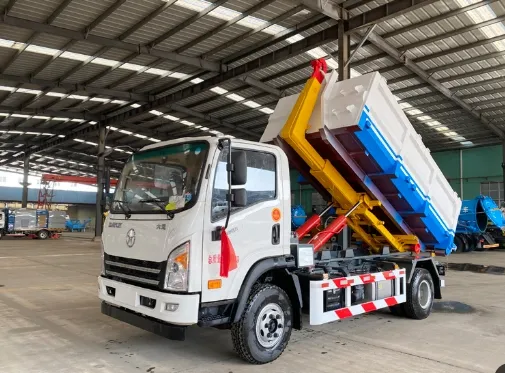 Heavy-Duty Hook-Arm Skip Loader Garbage Truck for Efficient Waste Collection