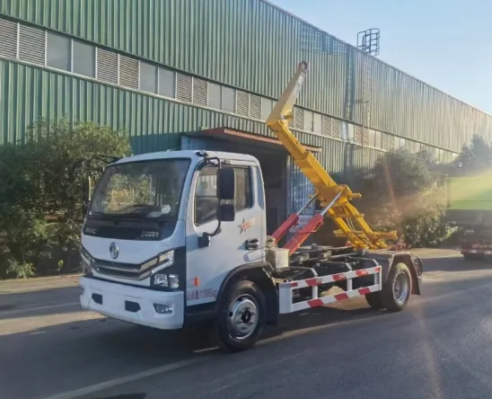 High-Performance Dongfeng Roll-off Garbage Truck for Heavy-Duty Applications