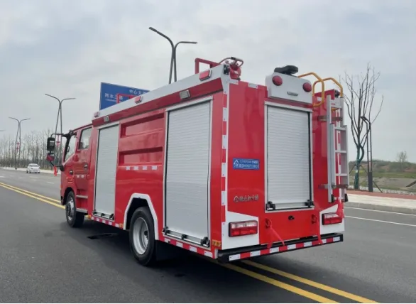 Reliable Dongfeng 4X2 Water Tank Fire Truck for Sale