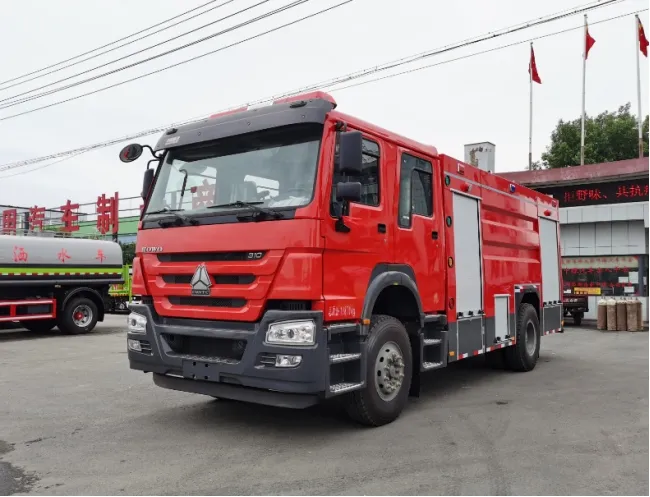 Isuzuu Ladder Fire Truck for High-Altitude Fire Fighting Solutions