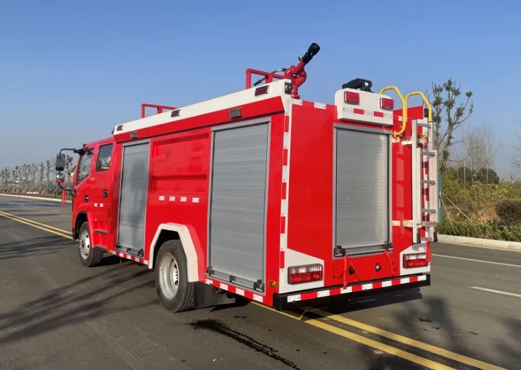 Xzl5100gxfsg40/E5 High-Performance Jmc Fire Fighting Vehicle for Fire Departments