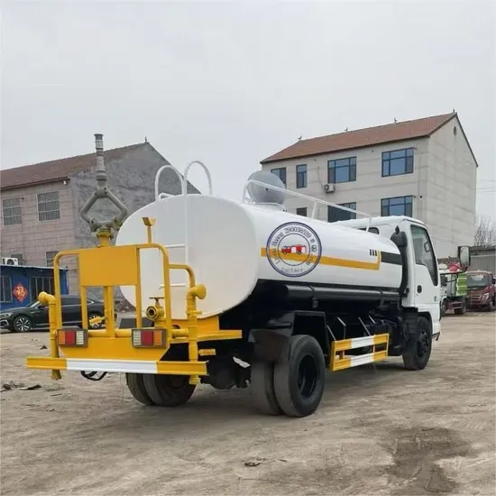 Versatile Isuzuu High-Capacity Water Truck 7cbm for Efficient Transport