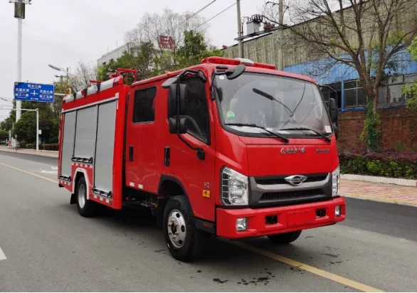 New HOWO Light Water Fire Fighting Equipment Fire Truck