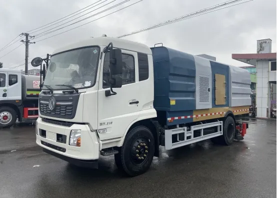 Premium 4*2 Integrated Cleaning Truck for Efficient Sweeping