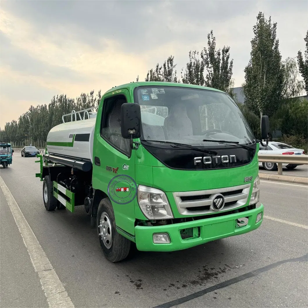 Versatile Water Tank Truck for Reliable High-Capacity Water Transport