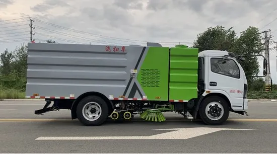 Road Sweeper Cleaning Truck with Water Tank 4X2 for City Street