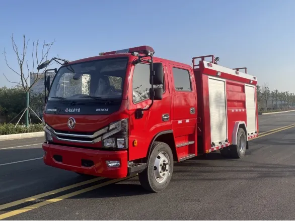 Dongfeng Foam Fire Truck with Water Tank for Emergency Response