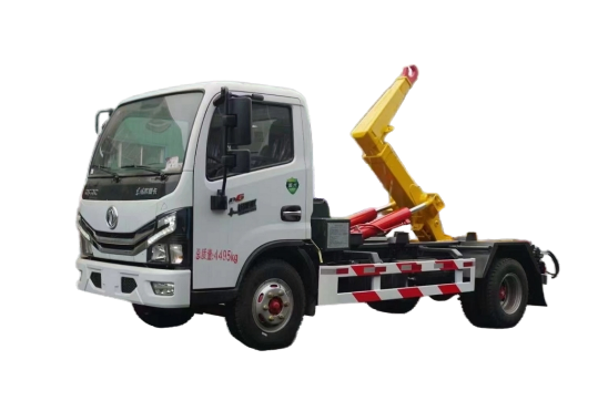 Versatile Roll-off Skip Truck Featuring Dongfeng Chassis and 5000L Specification