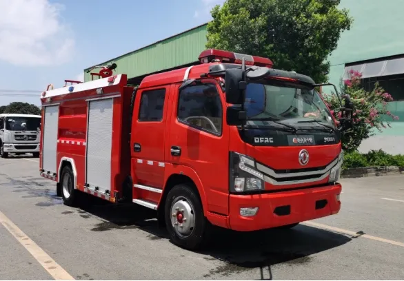 Reliable Dongfeng 4X2 Water Tank Fire Truck for Sale