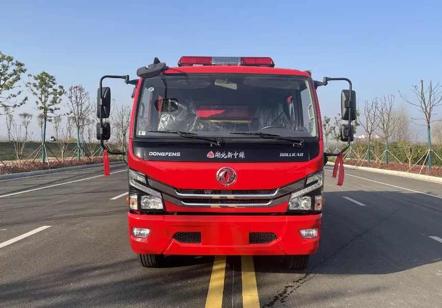 Xzl5100gxfsg40/E5 High-Performance Jmc Fire Fighting Vehicle for Fire Departments