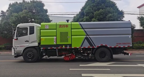 Advanced Road Sweeper Truck with 7cbm Water Tank for Sale