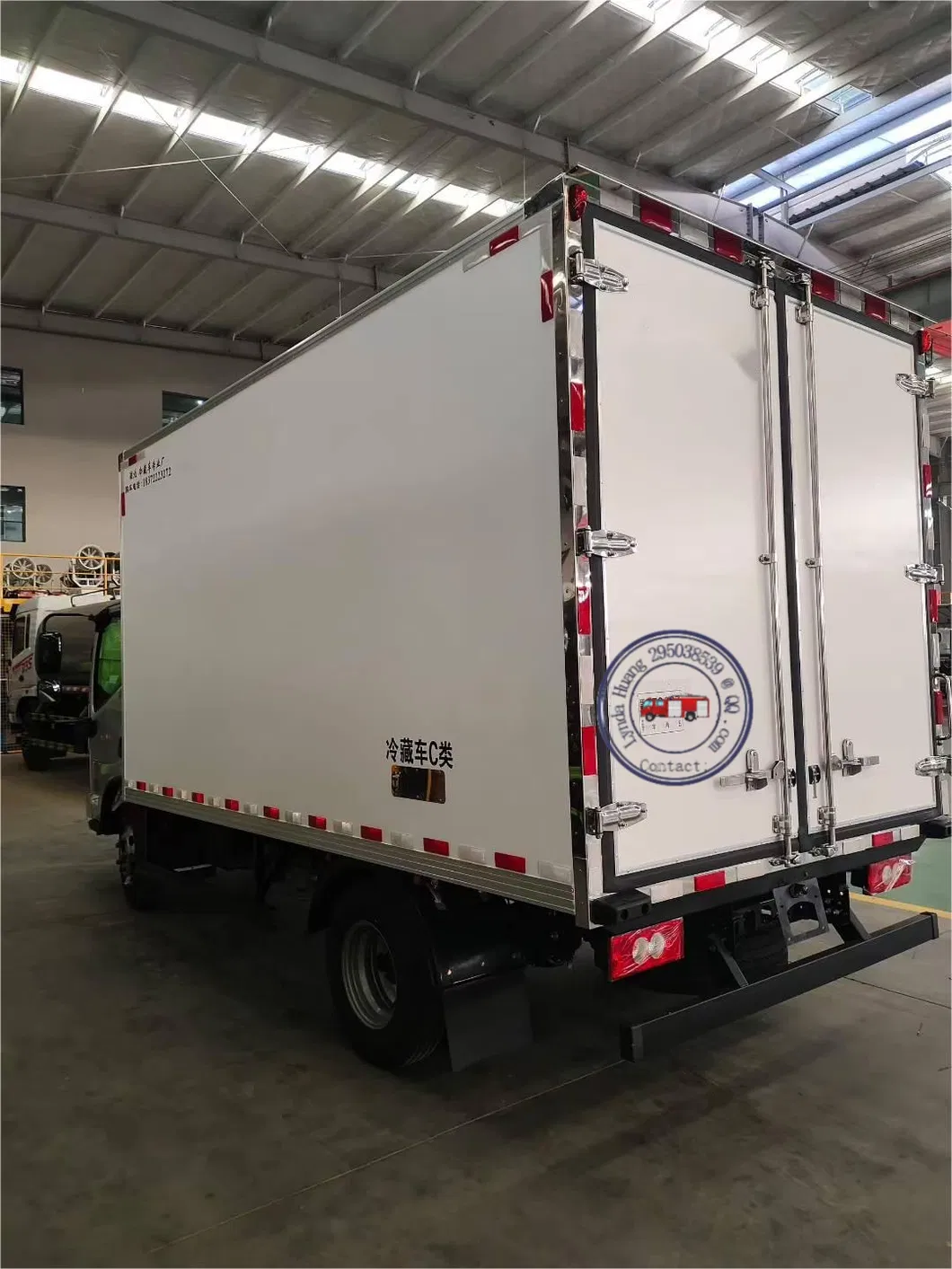 Foton Aumark 4&times; 2 Refrigerated Truck with Cooling Box for Fresh Food Transportation