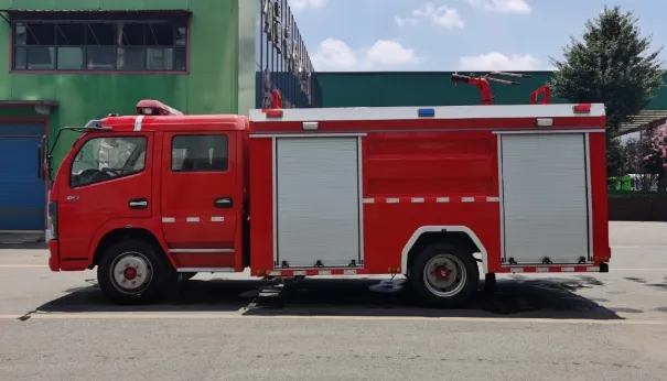 Reliable Dongfeng 4X2 Water Tank Fire Truck for Sale