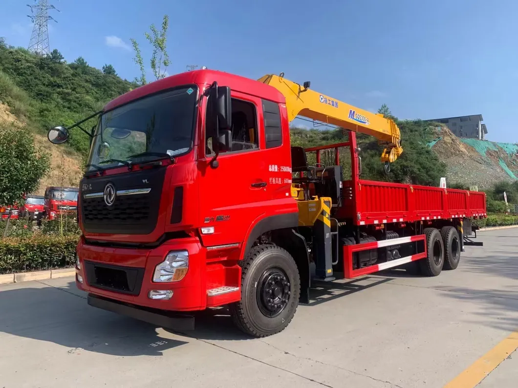Heavy-Duty Three Axle Semi Trailer for Efficient Transport